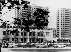 43 года назад свои двери для жителей Волгодонска распахнул торговый центр 
