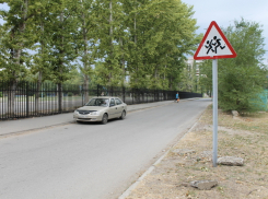 В Волгодонске поставят заборы вокруг еще двух школ - №23 и №12