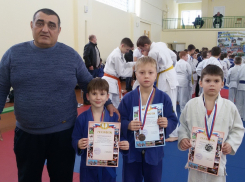 Волгодонские спортсмены отличились на рождественском турнире по дзюдо