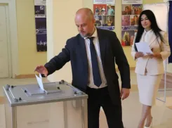 Дмитрий Вельможко призвал волгодонцев пойти на выборы и уже проголосовал сам