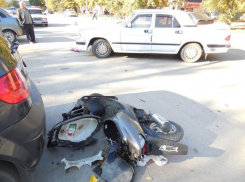  В Волгодонске произошло ДТП с участием пьяного скутериста - один человек пострадал