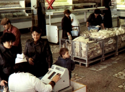 «Книжных больше, чем АЗС»: какие магазины работали в Волгодонске 32 года назад