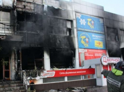 В Волгодонске загорелся детский магазин-склад «Тутси»