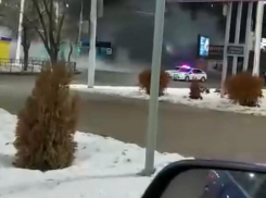 Движение перекрыли в центре Волгодонска из-за порыва трубы с горячей водой 