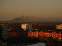Горящая свалка окутала гарью и дымом Волгодонск 