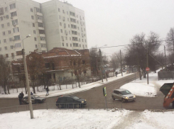 Невнимательность девушки на иномарке привела к ДТП в Волгодонске 
