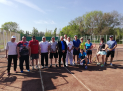 Более 60 теннисистов из Волгодонска сразились на кортах в преддверии праздника Победы