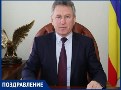 «Вы – опора экономики»: Виктор Мельников поздравил предпринимателей с праздником
