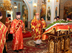 В храмах Волгодонска прошли Божественные литургии 