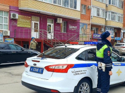 С наркотиками в кроссовке поймали водителя из Орловского района