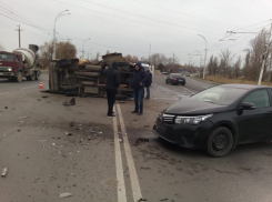 Водитель «Тойоты» выехал на «встречку», несмотря на запрещающие знаки