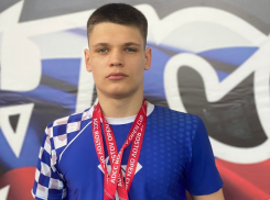 Две медали завоевал юный Владислав Первилов на областном турнире по борьбе