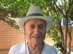 «Думал, просто умру»: 89-летний волгодонец на три с половиной часа застрял в лифте 