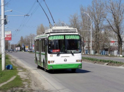 Ежедневно на улицы Волгодонска выходят 11 автобусов и 32 троллейбуса 