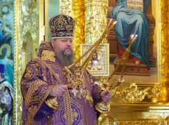 Православные Волгодонска празднуют Воздвижение Креста Господня 