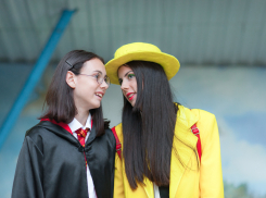 Волгодонский «Гарри Поттер» в женском обличии – главный герой студенческого бала «КиноМолодость»