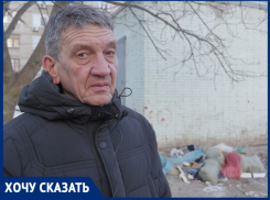 «Есть квитанции из магазина «Красное и белое»: сетевой магазин уличили в создании свалки у площади Победы 