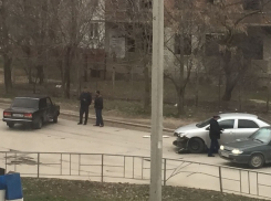  «Семерка» и иномарка не поделили перекресток в старой части Волгодонска