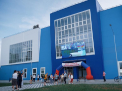 Огромные залы и потоки света: новый Центр единоборств впервые показали волгодонцам