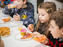 Половина дети: 116 беженцев из ДНР и ЛНР живут в пунктах временного размещения в Волгодонске