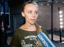 Травма позвоночника не позволила Елене Кудряшовой простоять в планке больше трех минут