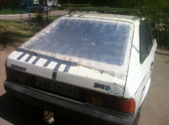 В Волгодонске «автохлам» мешает парковаться жителям целого дома