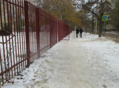 Благодаря муниципальной инспекции дворы в Волгодонске отчистили от снега