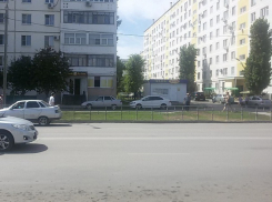 «Кладбище убрать не можем, а эти турникеты суем везде!» - волгодонские депутаты