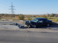 В Волгодонске ищут свидетелей ДТП на мосту, где пострадали два человека 