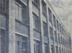 Десятки лет образования, памяти и достижений: школа №9 Волгодонска отмечает свое 54-летие