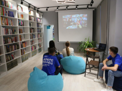 В Волгодонске после кардинального ремонта открылись две библиотеки с пуфиками и виртуальной реальностью