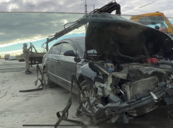 Водитель автомобиля «Фольксваген» пролетел на красный: стали известны подробности ДТП