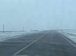 «Останьтесь дома»: ситуация на ведущих в Волгодонск дорогах стремительно ухудшается