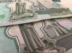 Друзья-фальшивомонетчики из Мартыновки сбывали деньги в автомагазинах Волгодонска 