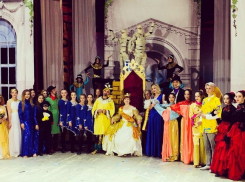 20 лет назад был создан народный театр современной пьесы «Маска.Рад»