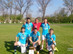 Сборная Волгодонского района по мини-футболу стала серебряными призерами чемпионата области