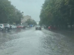 Затопивший Ростов ливень надвигается на Волгодонск