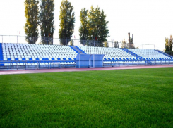 Систему полива газона стадиона «Труд» в Волгодонске сделают железнодорожники 