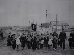Все митинги Волгодонска за 60 лет оказались собраны в одном месте