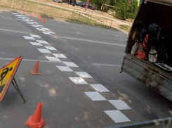 В Волгодонске подходят к завершению работы по нанесению дорожной разметки 