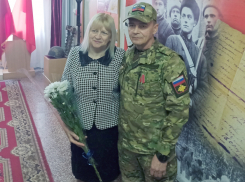 «Хочу вернуться на фронт, но не разрешают»: 55-летнего бойца из Волгодонска наградили медалью Суворова