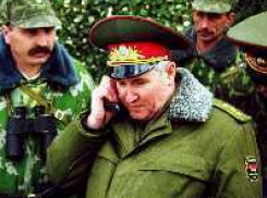 Выпускниками  Дубовской средней школы № 1 были: министр обороны Беларуси, актер из фильма «Бригада» и Герой Советского Союза