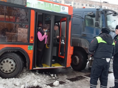 Экстренное торможение не помогло: подробности ДТП на Курчатова