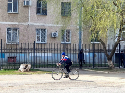 Велосипедистам и мотоциклистам Волгодонска рекомендуют внимательнее изучить ПДД