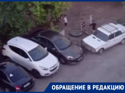Обмочился на машину и исцарапал бампер: жители Волгодонска недовольны проделками юного вандала