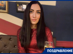 С Днем рождения Татьяну Бударацкую поздравляет ее сестра