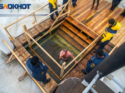 Общественный транспорт отвезет волгодонцев в порт на Крещение: расписание 