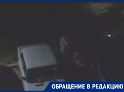 «Не у тебя же дома»: волгодонец помочился под окнами МКД и возразил на недовольство местной жительницы
