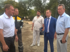 Как проходит реконструкция сквера «Дружба» увидел министр ЖКХ Дона