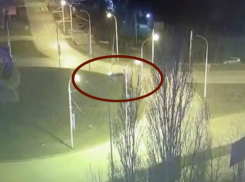 Момент смертельного ДТП в центре Волгодонска попал на камеру